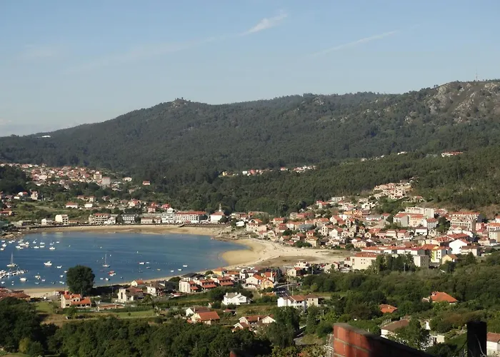 Daire Faro De Aldán