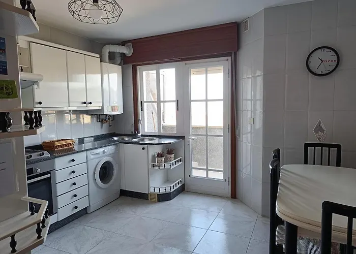 Daire Faro De Aldán