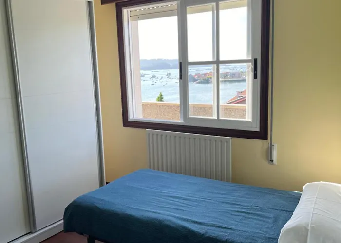 Daire Faro De Aldán